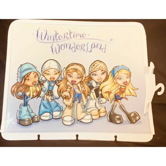 3 Bratz Organizer Insert Fashion Closet Hanger Clothes Storage Doll Travel Case - Picture 3 of 9